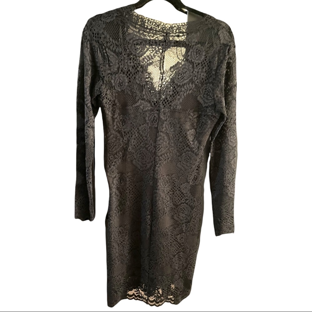 V neck lace black dress